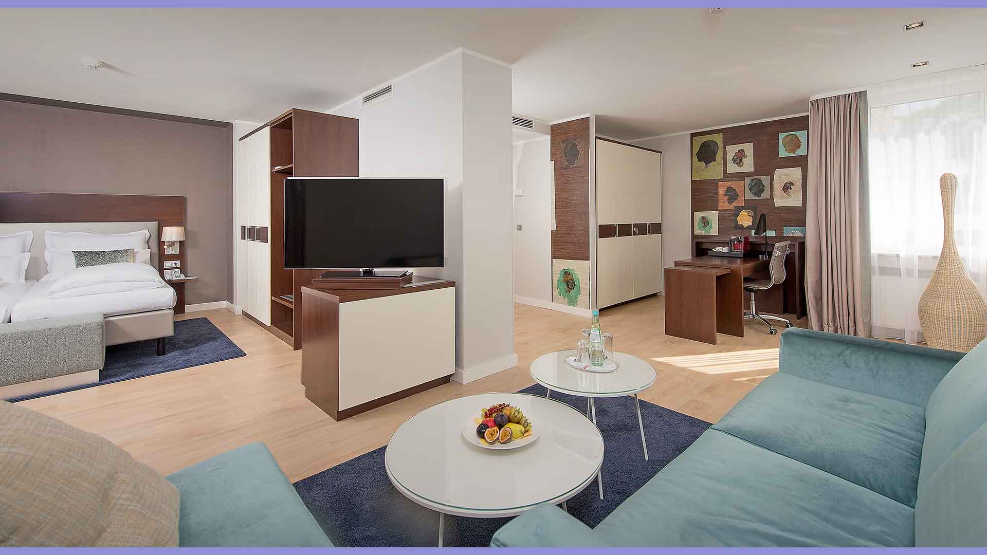 Long-Stay Apartment · Kitchenette