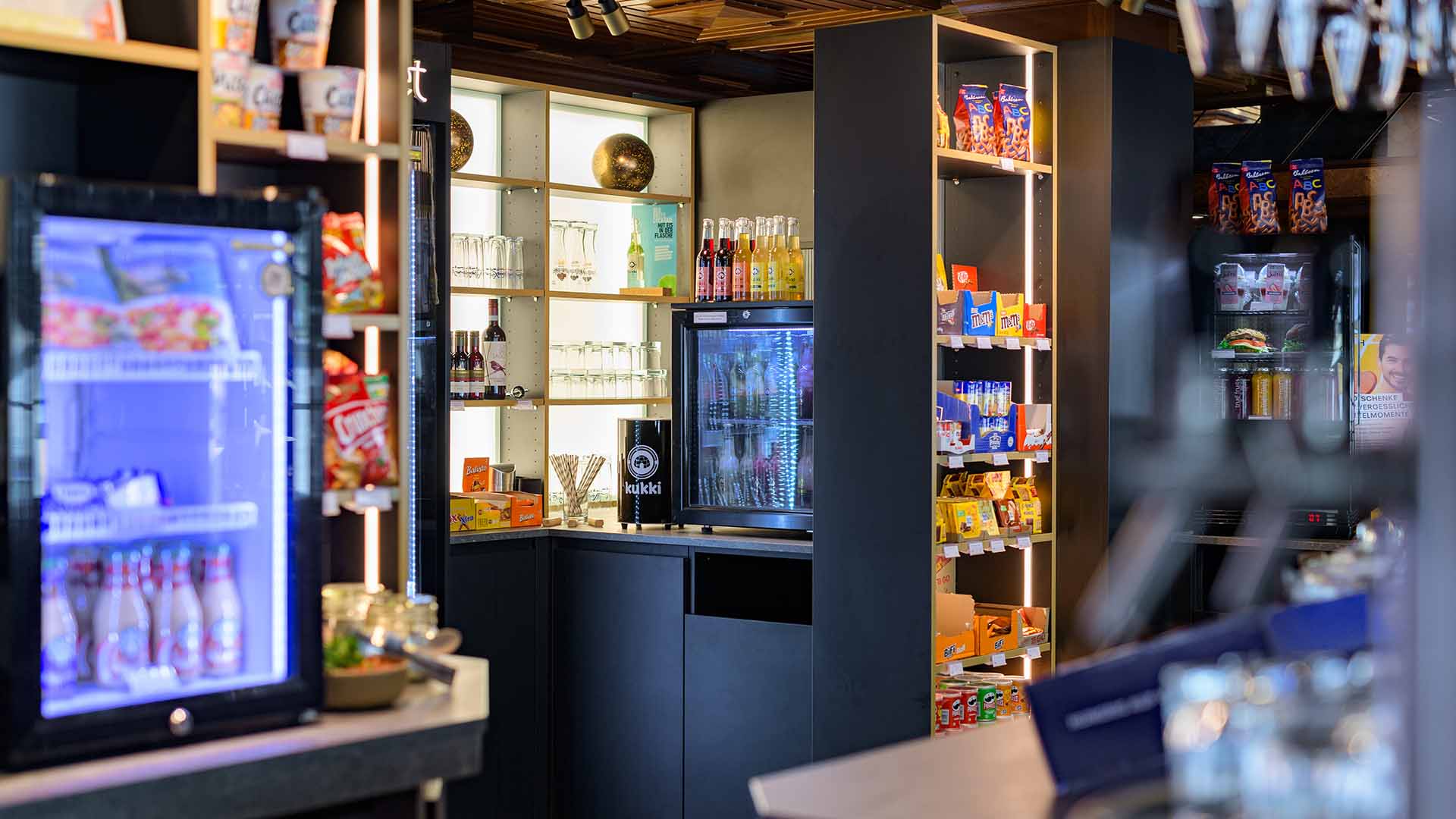Self-service market in the lobby